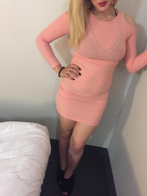 Sublime blonde sexy et envoutante